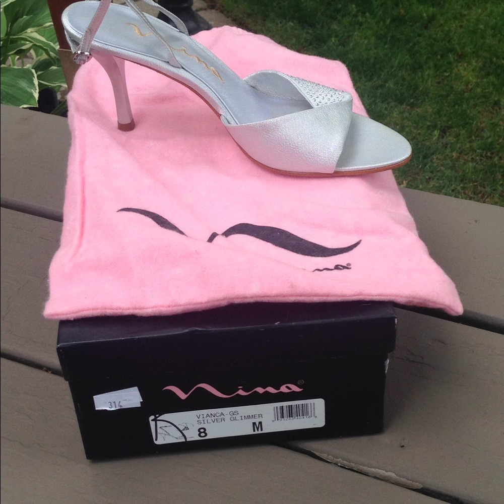 Shoes - Picture 2 of 6